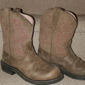 EUC Womens Ariat Phat Baby in Baby Pink